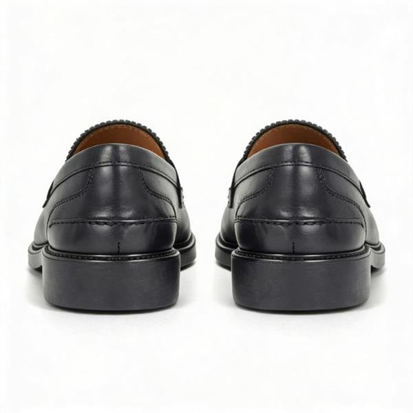 Roamers M059 Loafer Shoes in Black