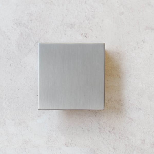 Handle & Home 60mm Brushed Nickel Square Knob