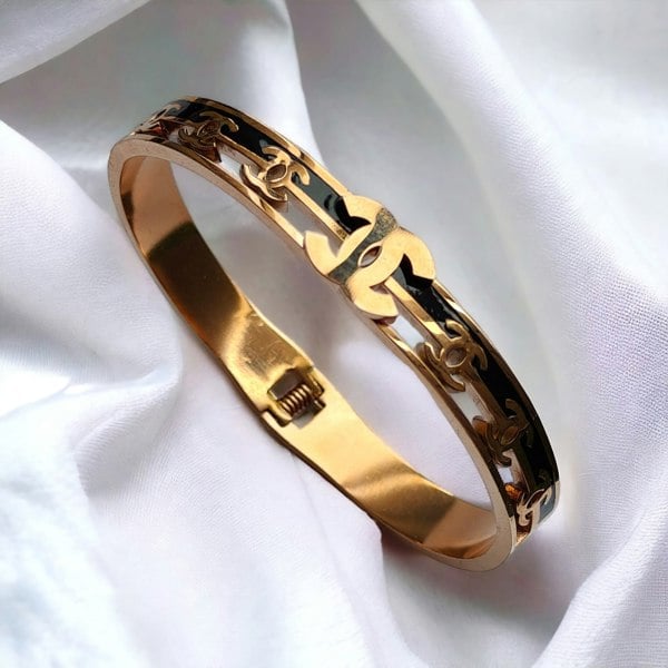 The Colourful Aura Rose Gold Slim Band Cuff Magnetic Bangle