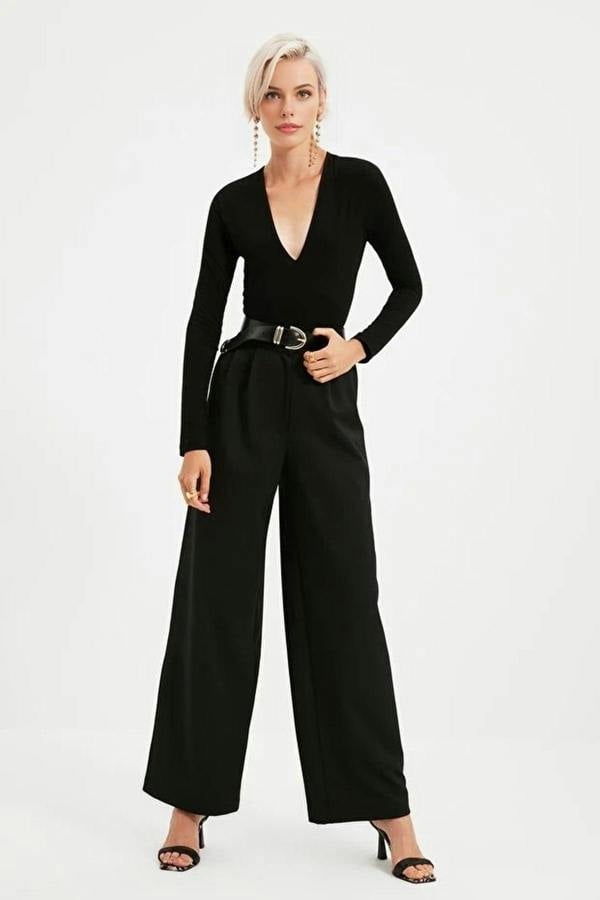 WOVCOR Deep V-Neck Knit Bodysuit