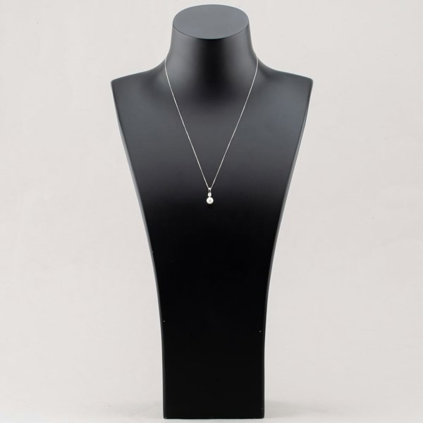 T. H. Baker 18ct White Gold Freshwater Pearl & Diamond Drop Pendant Necklace PNX5119PL
