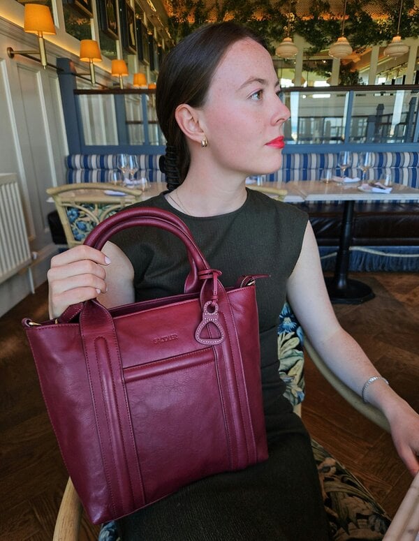 SADDLER "Patricia" Leather Handbag for Women by Saddler – Stylish, Versatile & Practical Design