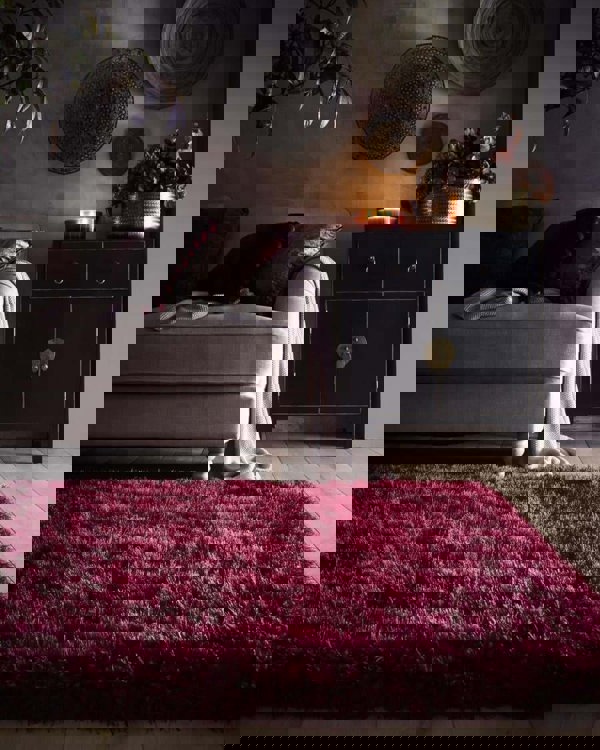 Extravagance Wine Red Shaggy Rug | Luxurious 60's Glamour