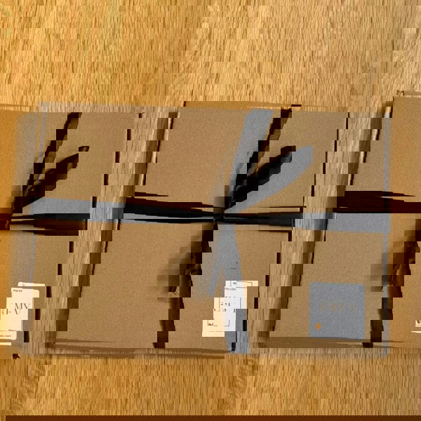 Mala Leather Highland Cow Letterbox Gift Set – Genuine Leather Purse & Keyring