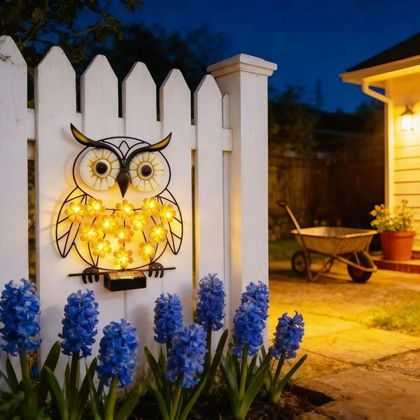 Leaper Solar-Powered Wrought-Iron Owl Wall Light
