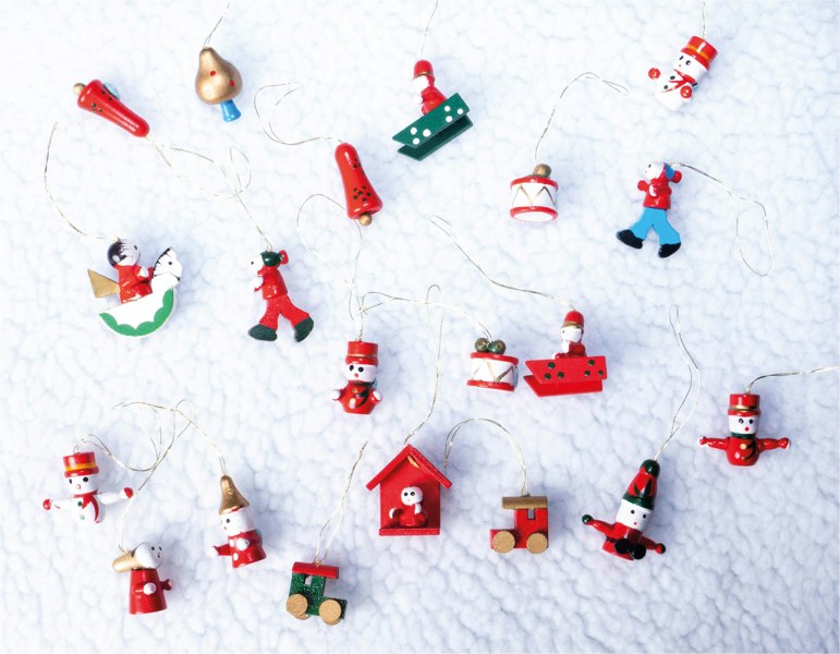 St Helens Wooden Hanging Decorations - 20 Pack