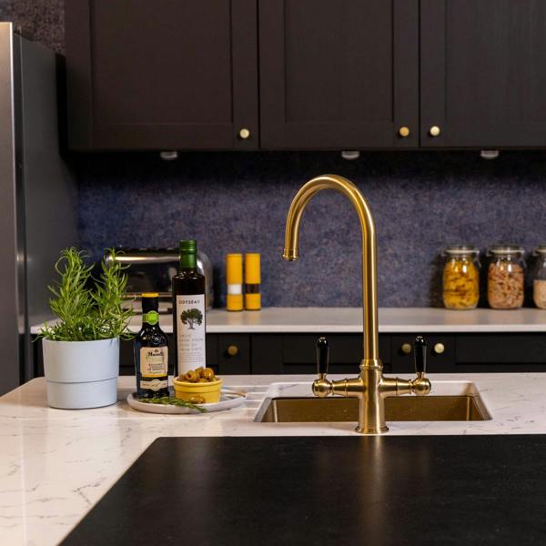 Flode korsa | Traditional Cruciform Style 3 in 1 Instant Boiling Tap | Black Ceramic Levers | Brushed Brass Finish
