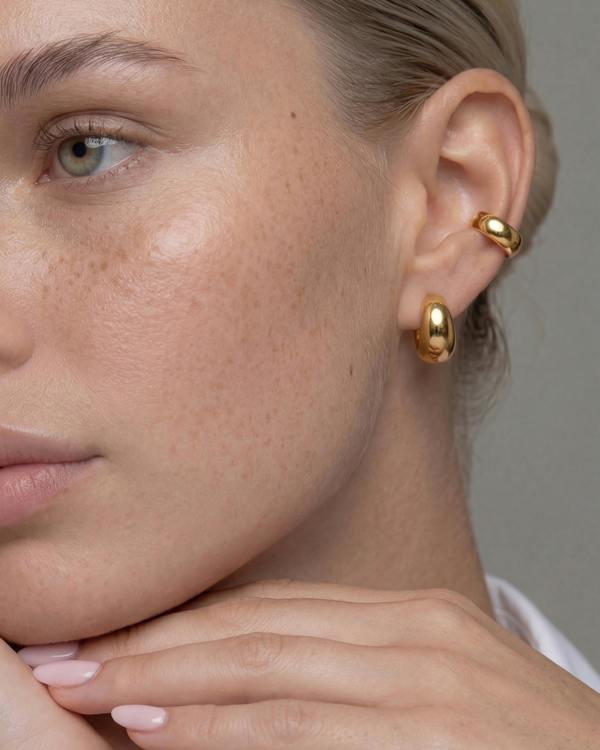 Elk & Bloom 14k Gold Huggie Hoop Ear Cuff
