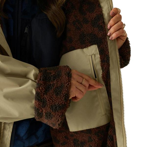 Regatta Unisex Adult Leopard Waterproof Changing Robe - Barleycorn/Dark - 