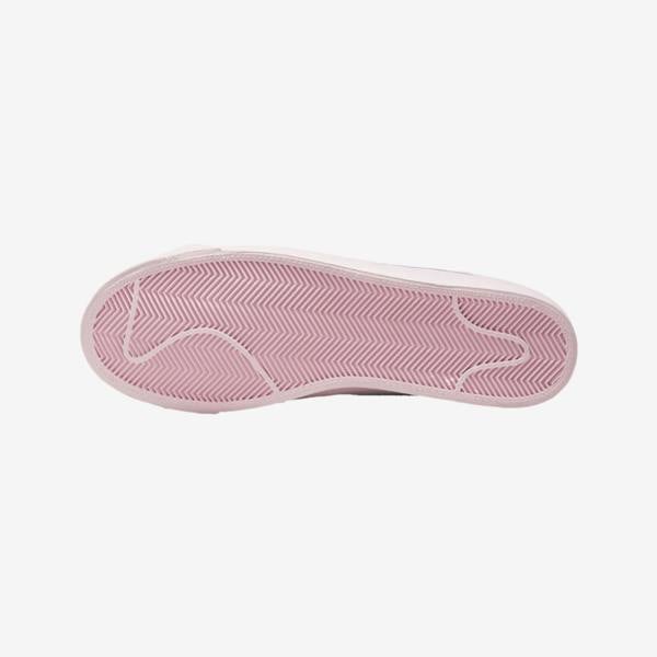 Nike DD3034-100 'Be True' Sneakers   in  White