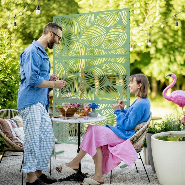 Outdoor Privacy Screen