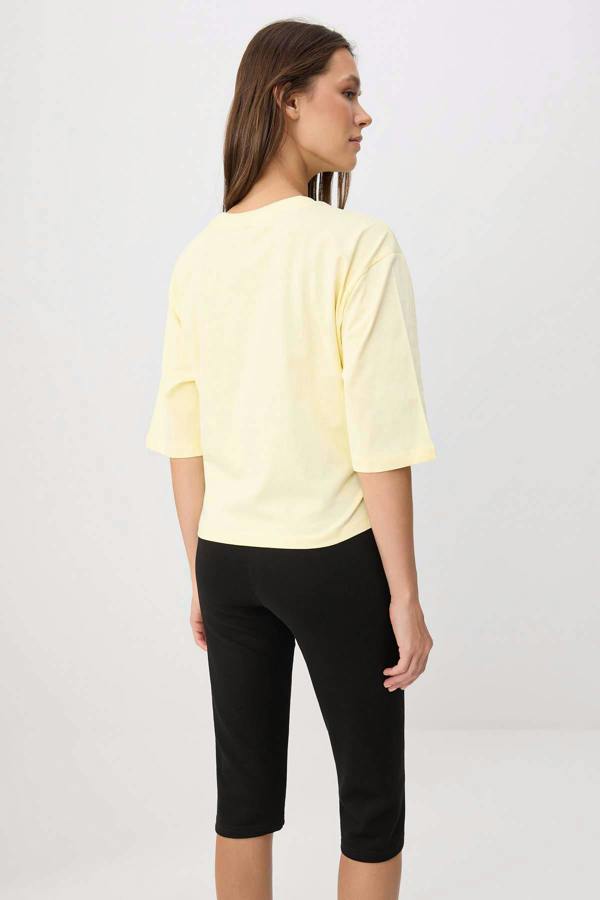 Regular Fit Dropped Shoulder Crew Neck Short Sleeve T-Shirt