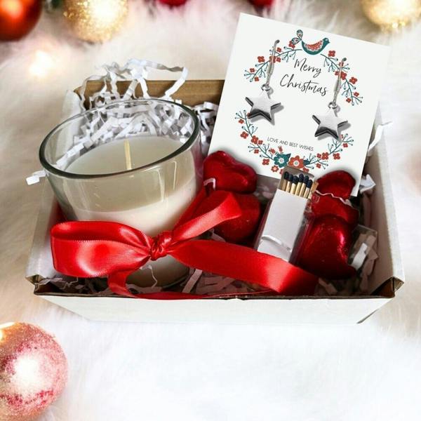 Aye Do Gifts Small Merry Christmas Star Gift Hamper | Earrings, Chocolates & Candle