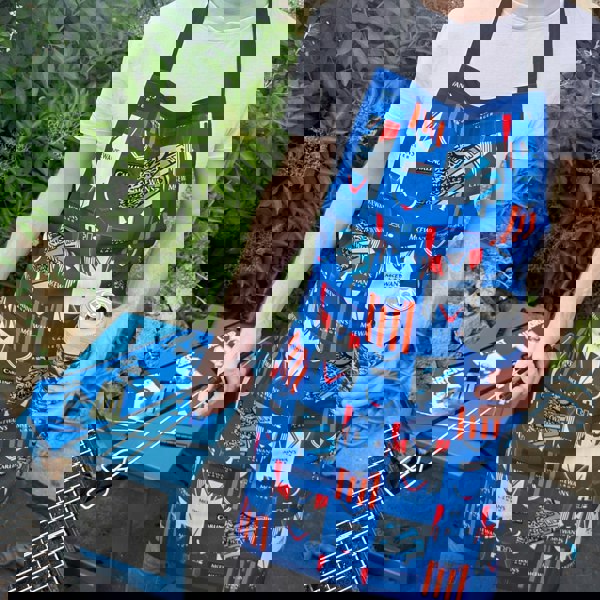 BritishmadeGifts Rangers Football Fan - Retro Bar Box - The Perfect Time Capsule Gift Box for Football Lovers