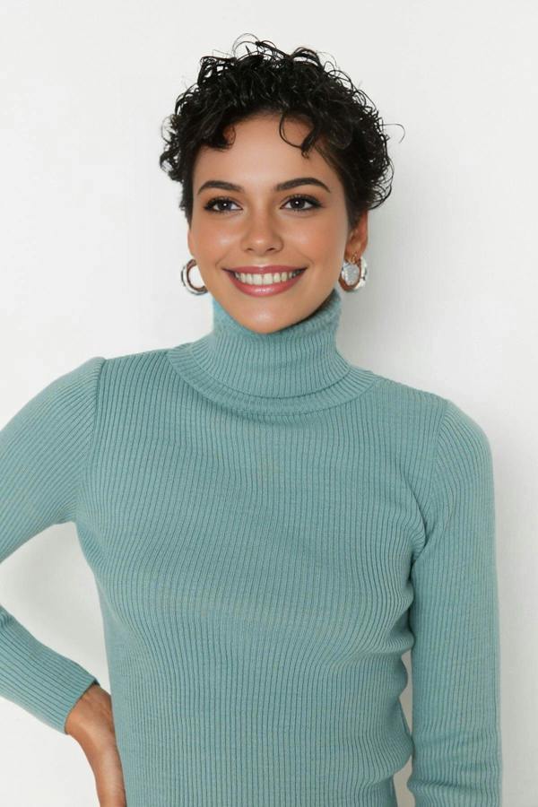 WOVCOR Basic Turtleneck Knit Sweater