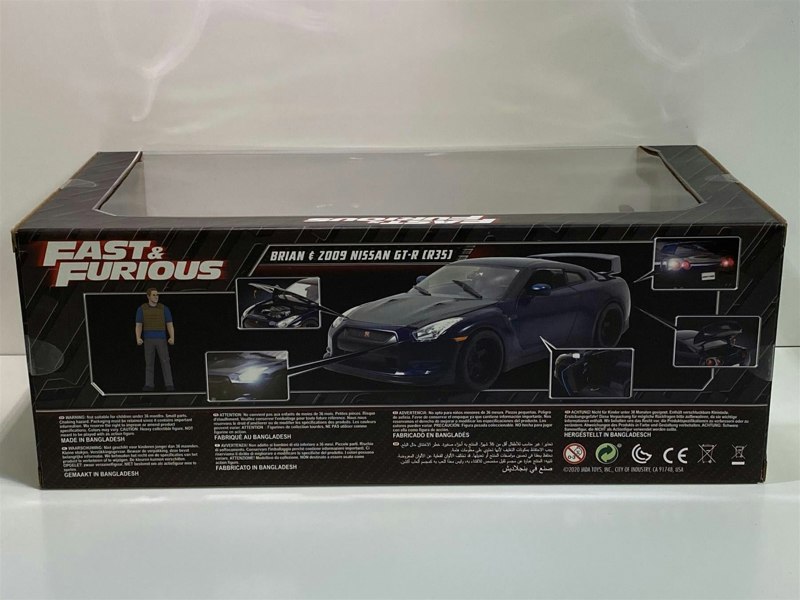 fast and furious brians 2009 nissan gtr figure and working lights 1:18 jada 31142