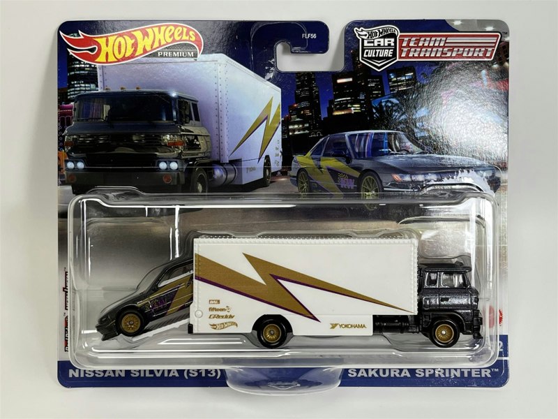 Hot Wheels Team Transport Nissan Silvia S13 Sakura Sprinter 1:64 HKF41