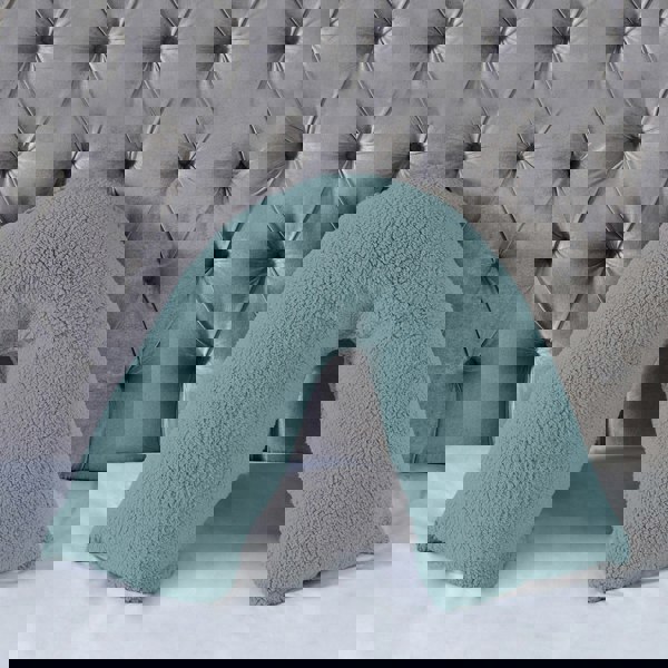 Snug City Teddy Bear Fleece Super Soft Cosy V Shape Pillowcase