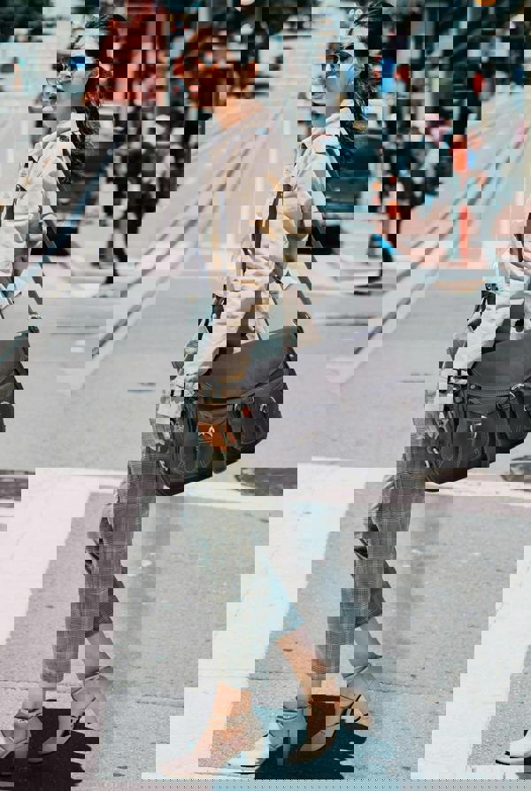 Catwalk Collection Handbags Courier - Crossbody Bag