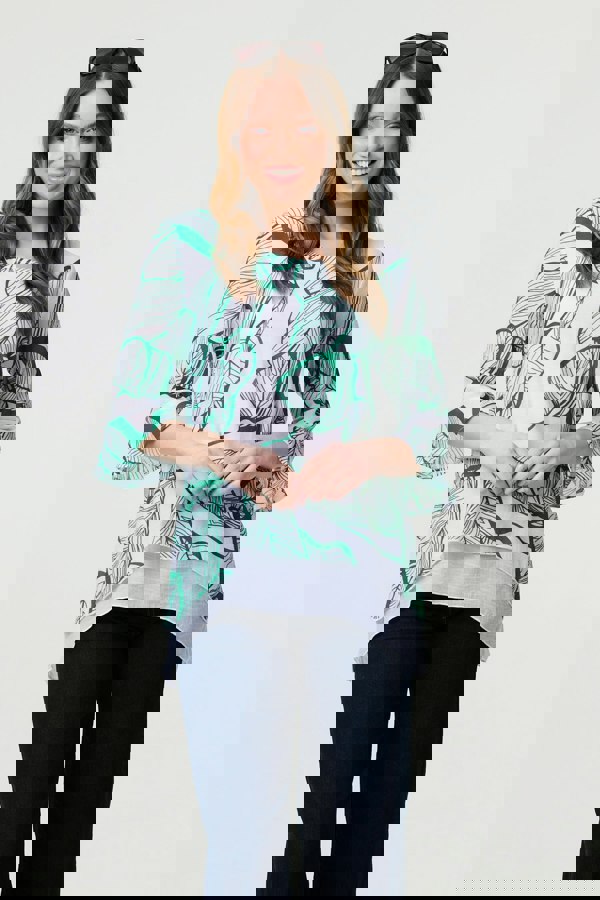 Green | Leaf Print 3/4 Sleeve Layered Tunic Top : Model is 5'9"/175 cm and wears UK8/EU36/US4/AUS8

