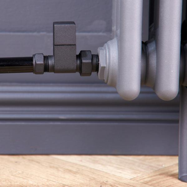 Flode Straight Square Manual Radiator Valve Pack | 15mm x 1/2″ | Matt Black