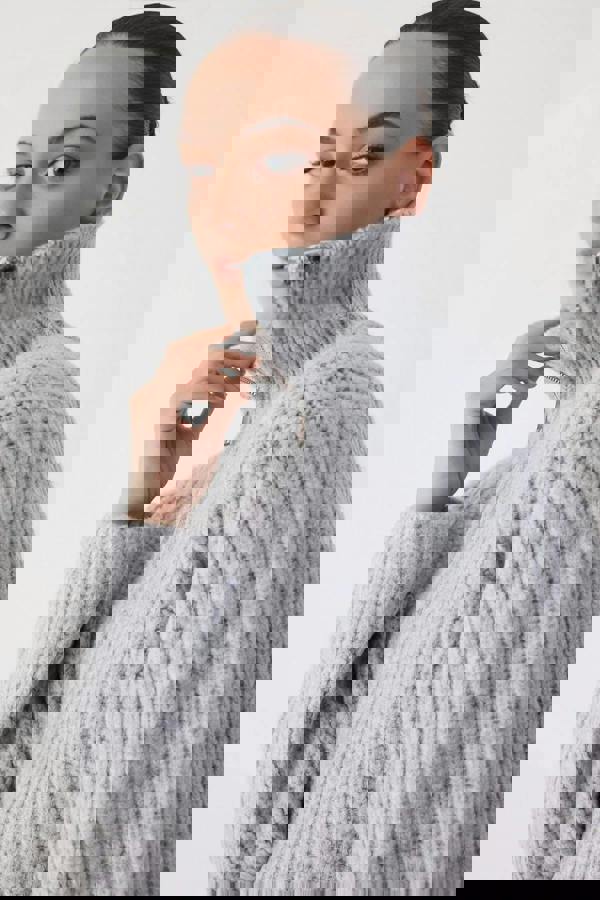 WOVCOR Soft-Textured Oversize Knit Cardigan with Zipper Detail