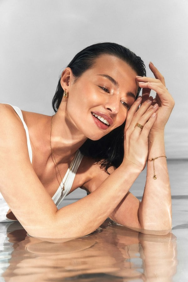 Elk & Bloom High Hoops Chunky Teardrop 15K Gold Plated Ringed Hoops