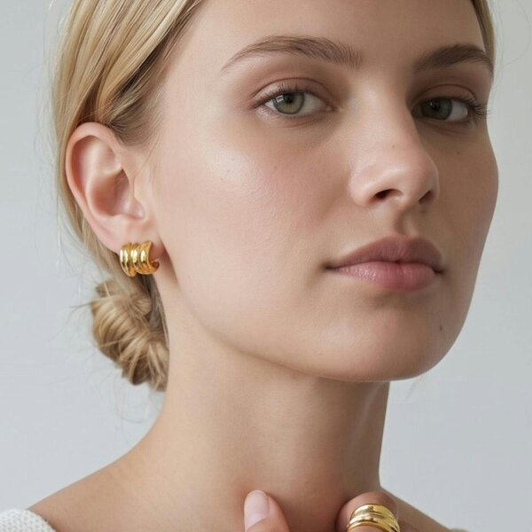 Uchi & Soto Kin Molten Structured Stud Earrings