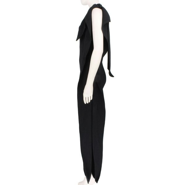Roland Mouret Setosa gown in black