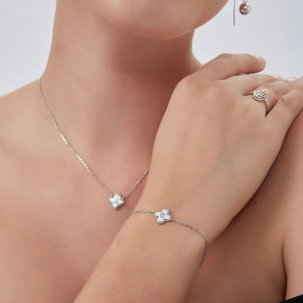 Spero London White Enamel Four Leaf Clover Necklace & Bracelet Set With Gemstone in Sterling Silver