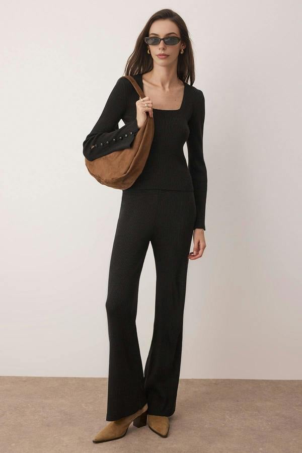 WOVCOR 2-Piece Square Neck Body-Hugging Knit Top and Bottom Set