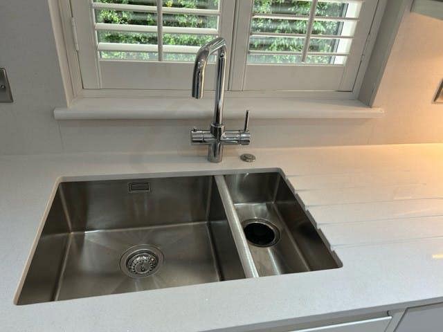 Austen & Co. Orla Stainless Steel Inset/Undermount 1.5 Bowl Kitchen Sink, Lifetime Guarantee, Easy To Clean