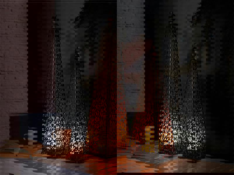 Luxform Battery Luxor Style Pyramid Lamp