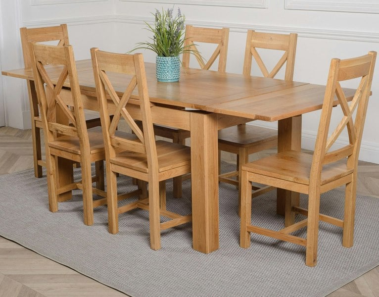 That's Furniture Richmond Medium Oak Extendable Dining Table with Berkeley Oak Chairs