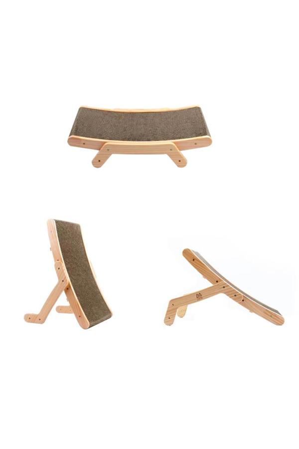 Living and Home 43.5cm x 25cm Versatile Reusable Cat Scratcher Bed