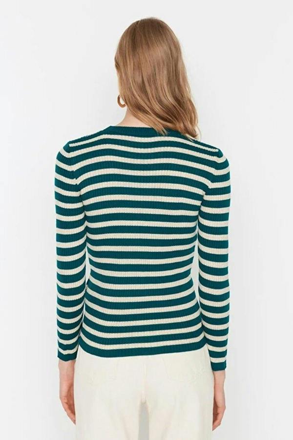 WOVCOR Basic Striped Knit Sweater