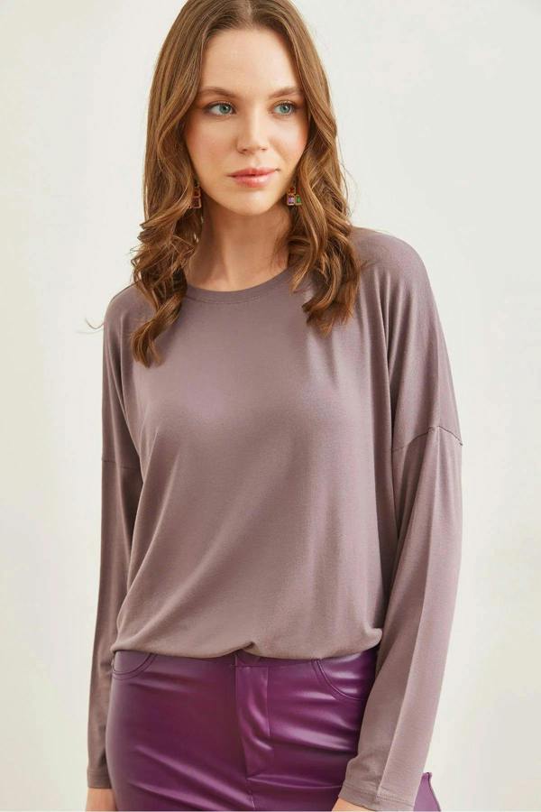 Hoxton Gal Crew Neck Draped Batwing Viscose Blouse