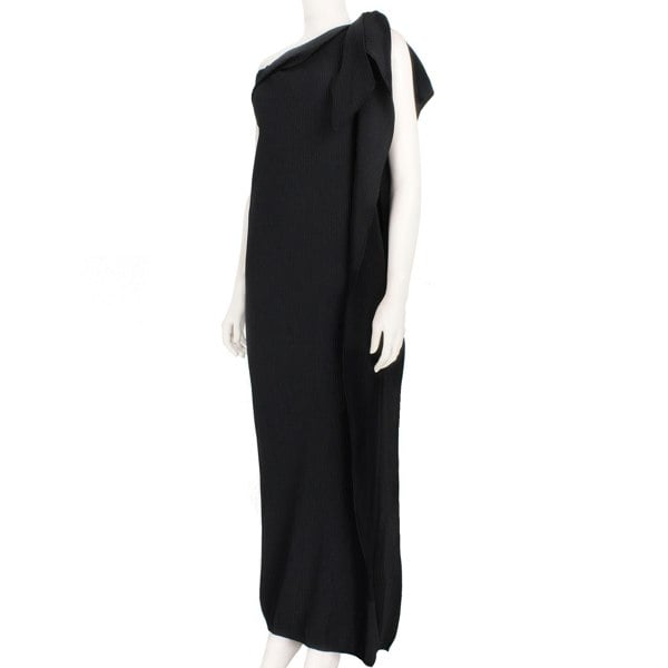 Roland Mouret Setosa gown in black