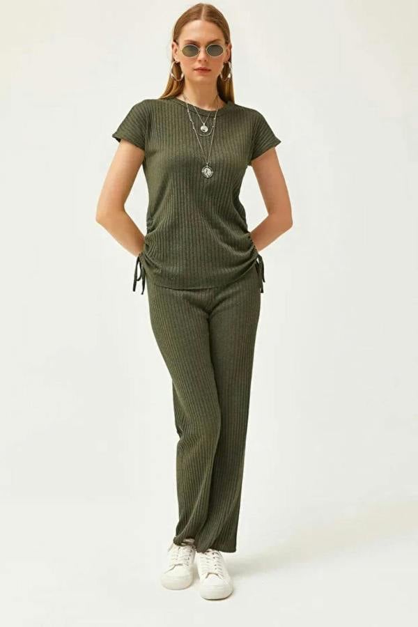 Hoxton Gal 2-Piece Set – Side-Ruched Blouse and Palazzo Pants