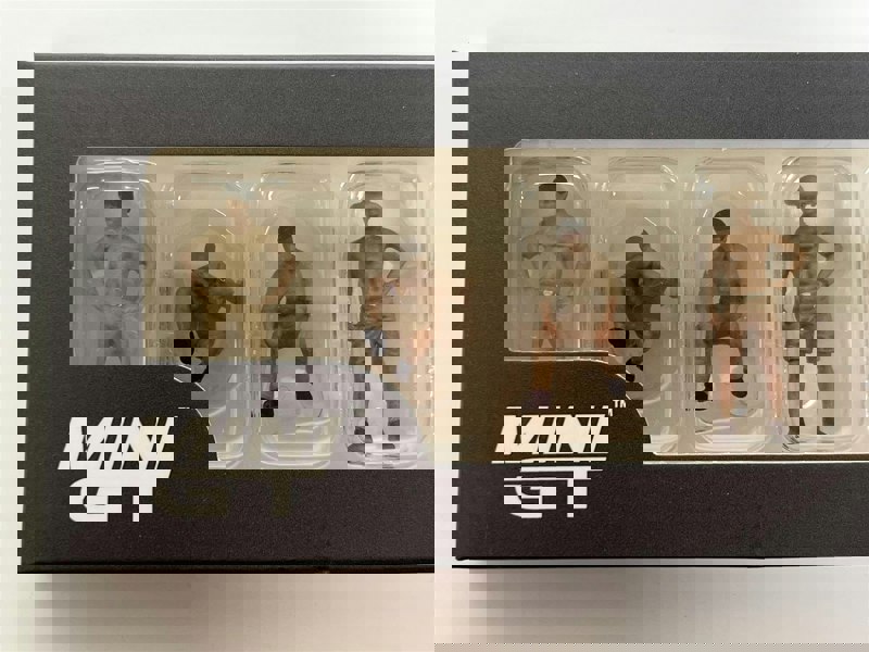 Mini GT Camel Trophy Crew Figurines 1:64 Scale Mini GT MGTAC17