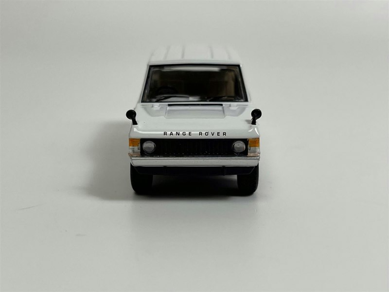 Mini GT Range Rover Davos White RHD 1:64 Scale Mini GT MGT00658R