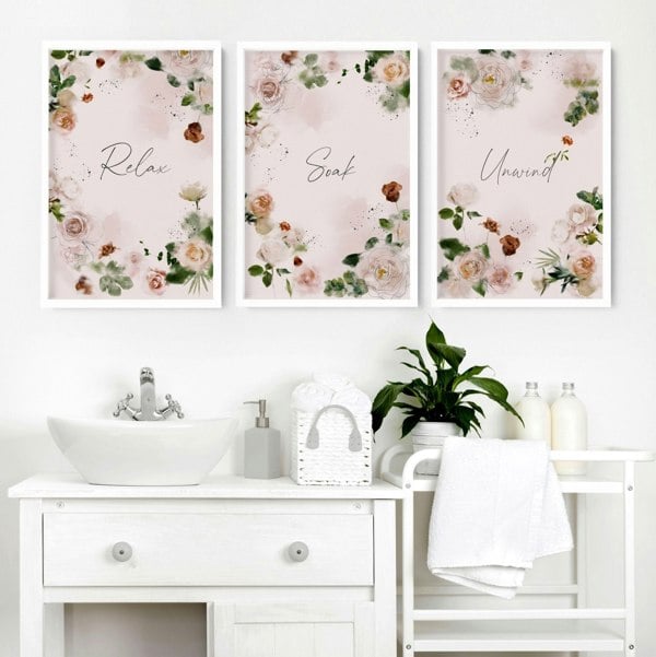 Shabby chic style | set of 3 bathroom wall prints