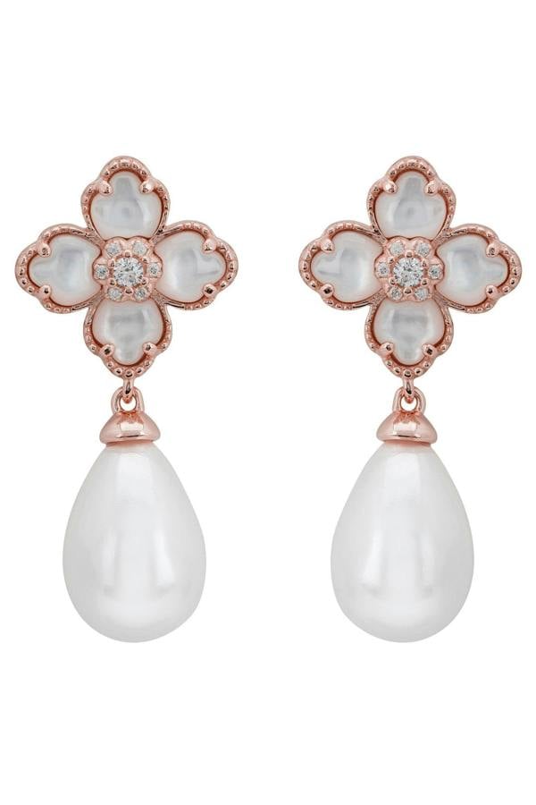 Pearl and white clover rose gold earrings.