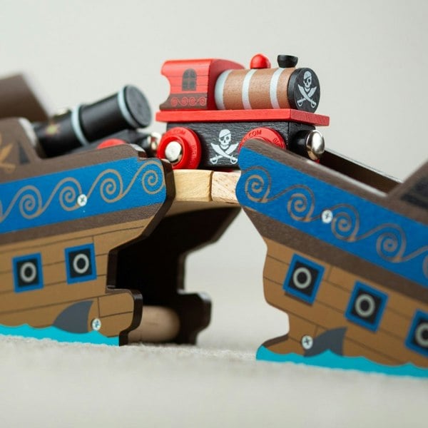 Bigjigs Rail Pirate Train