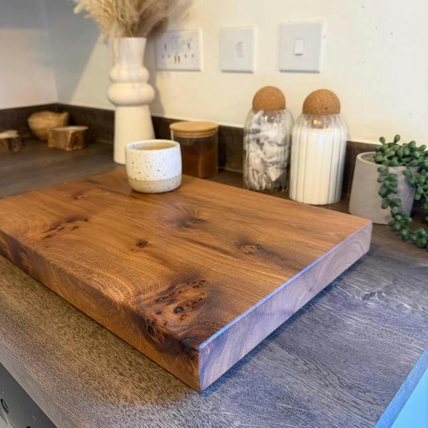Giraffes & Craftz Pippy Elm Chopping Board - Handmade Elm Butcher Block