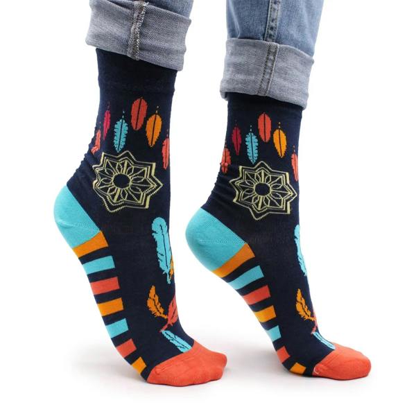 Bamboo socks in dark navy with multicolor feather and floral mandala pattern