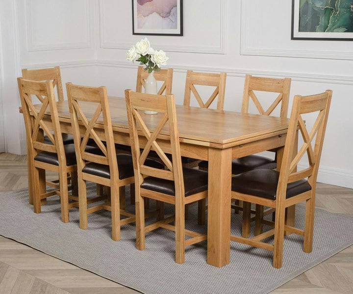 That's Furniture Richmond Large Oak Extending Dining Table with Berkeley Oak Chairs