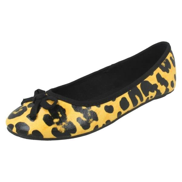 BASICS Ladies Basics Casual Flats