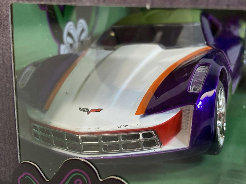 the joker 2009 chevy corvette stingray 1:32 scale jada 2016