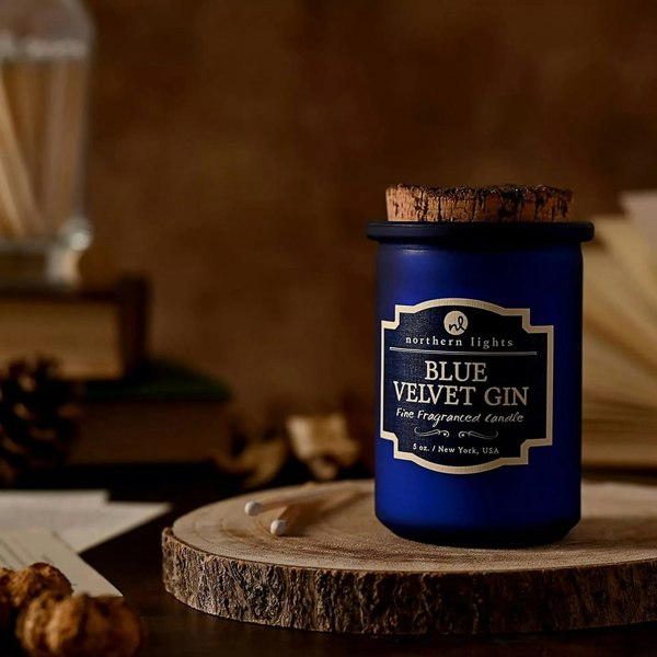 T. H. Baker Northern Lights Blue Velvet Gin Candle NL120